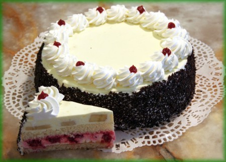  Danela torta 1400 gr. 20,- eur